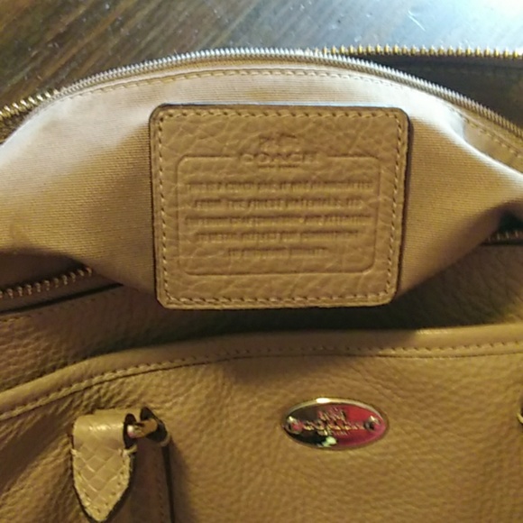 Coach purse - Picture 2 of 3